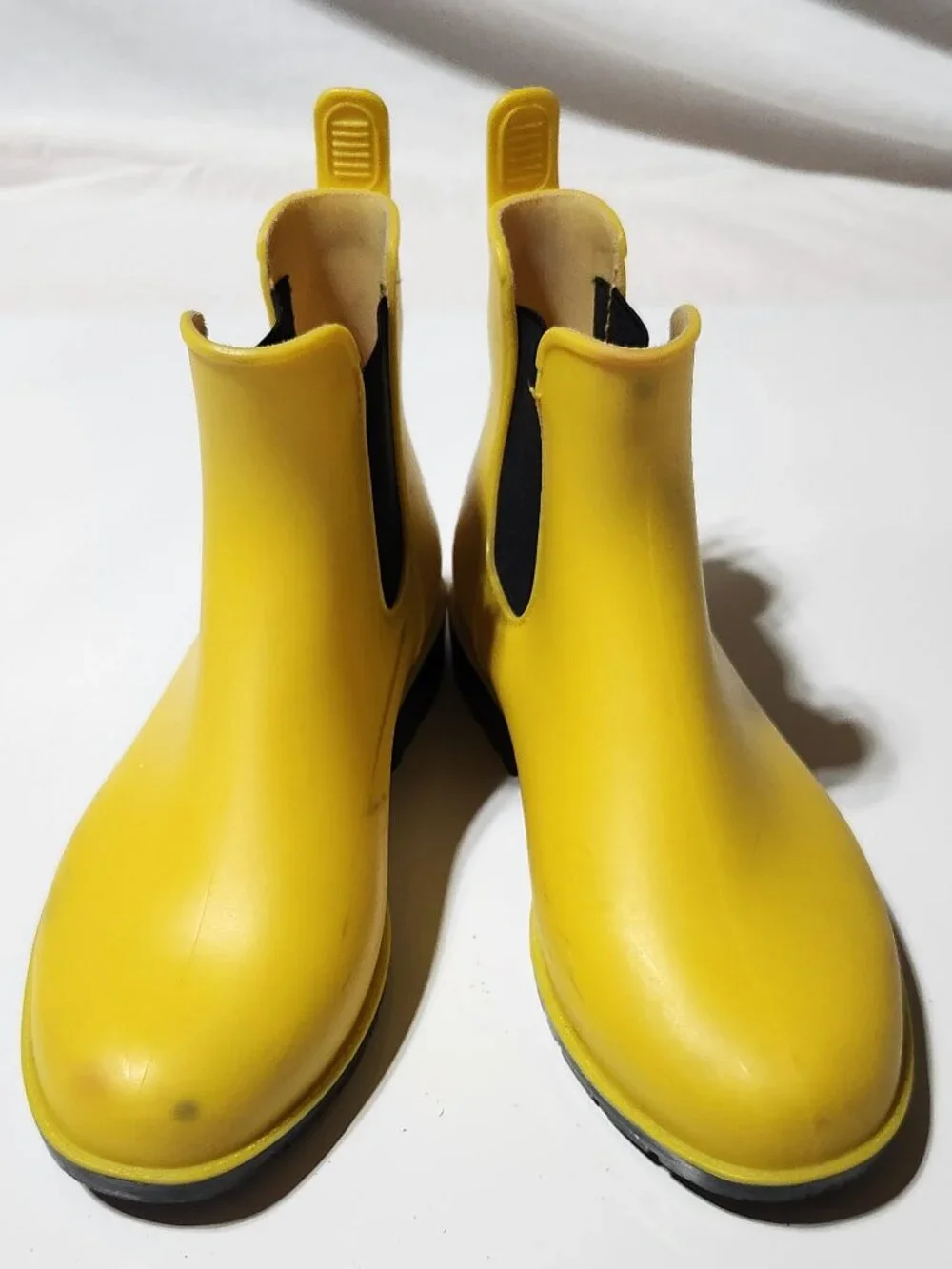 Girl's Yello Rubber Rain Boots - Size 2